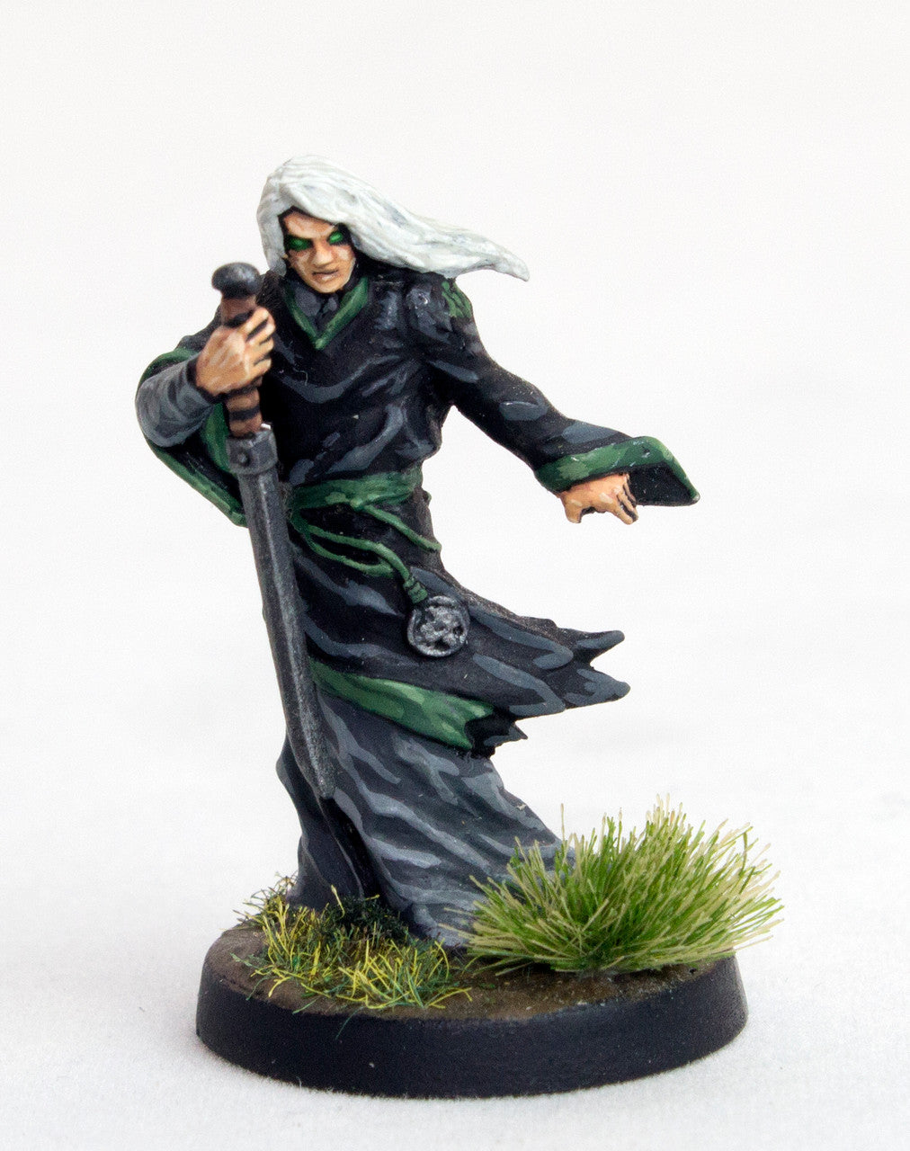 Enforcer, Pose 1